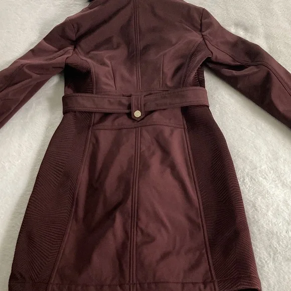 Guess Winter Jacket - Picture 9 of 9